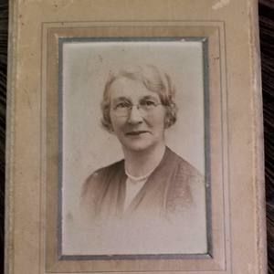 Meet your Posher, Diane